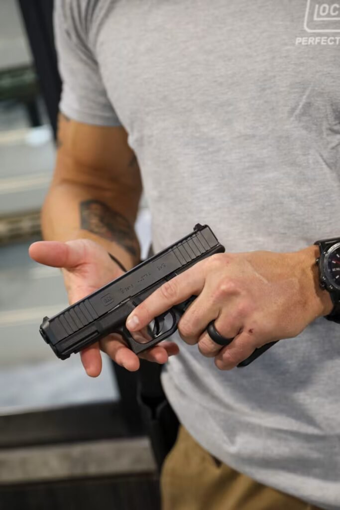 GLOCK 19 Gen5 MOS Semi-Auto Pistol – Kompaktheit trifft Präzision & Modularität